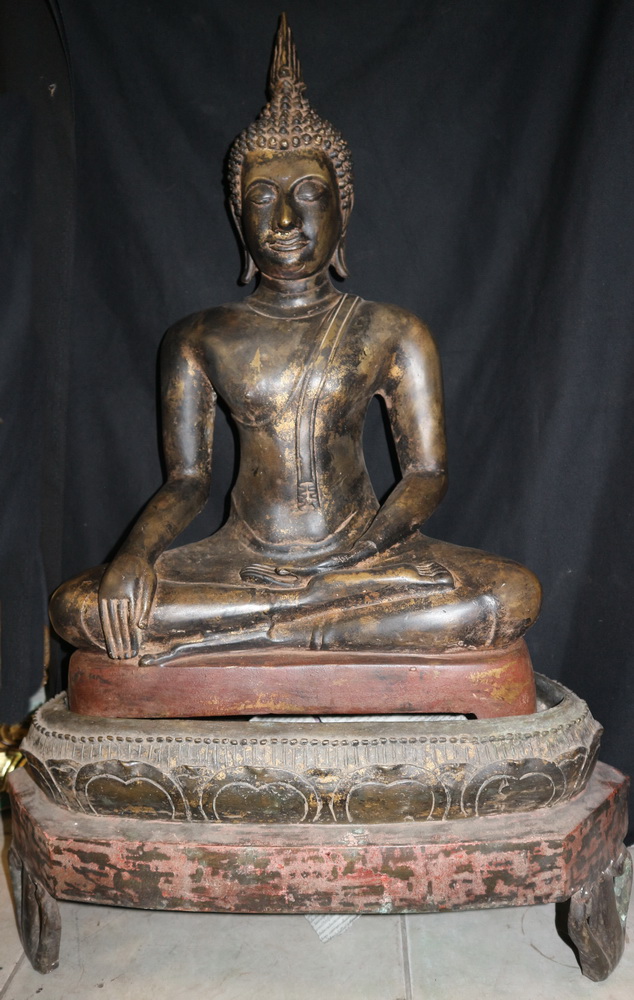 Chieng Sen Buddha on base
