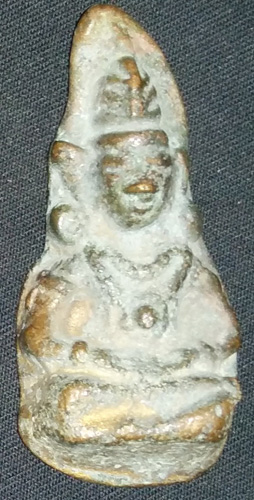Lao Buddha amulet style