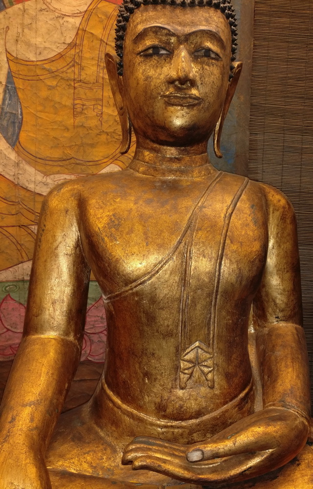 Giant Chieng Sen Buddha