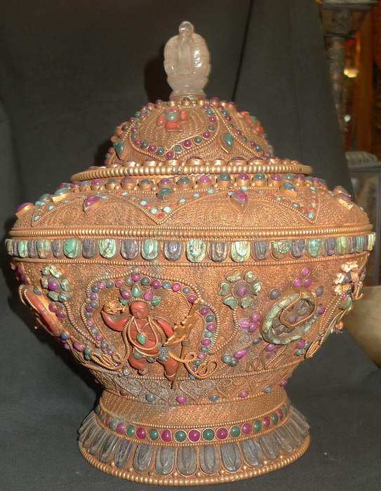 Jewels bowl w. deities, big size