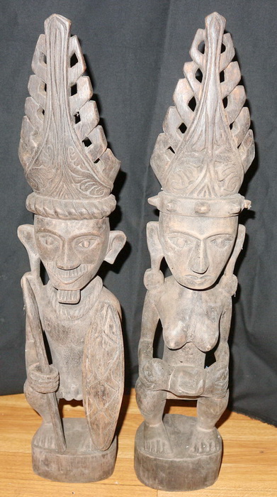 Couple of figures $44 - 40 € - 1500 thb