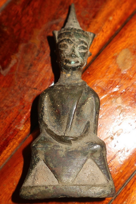 Ayutthaya Buddha amulet, sold by one