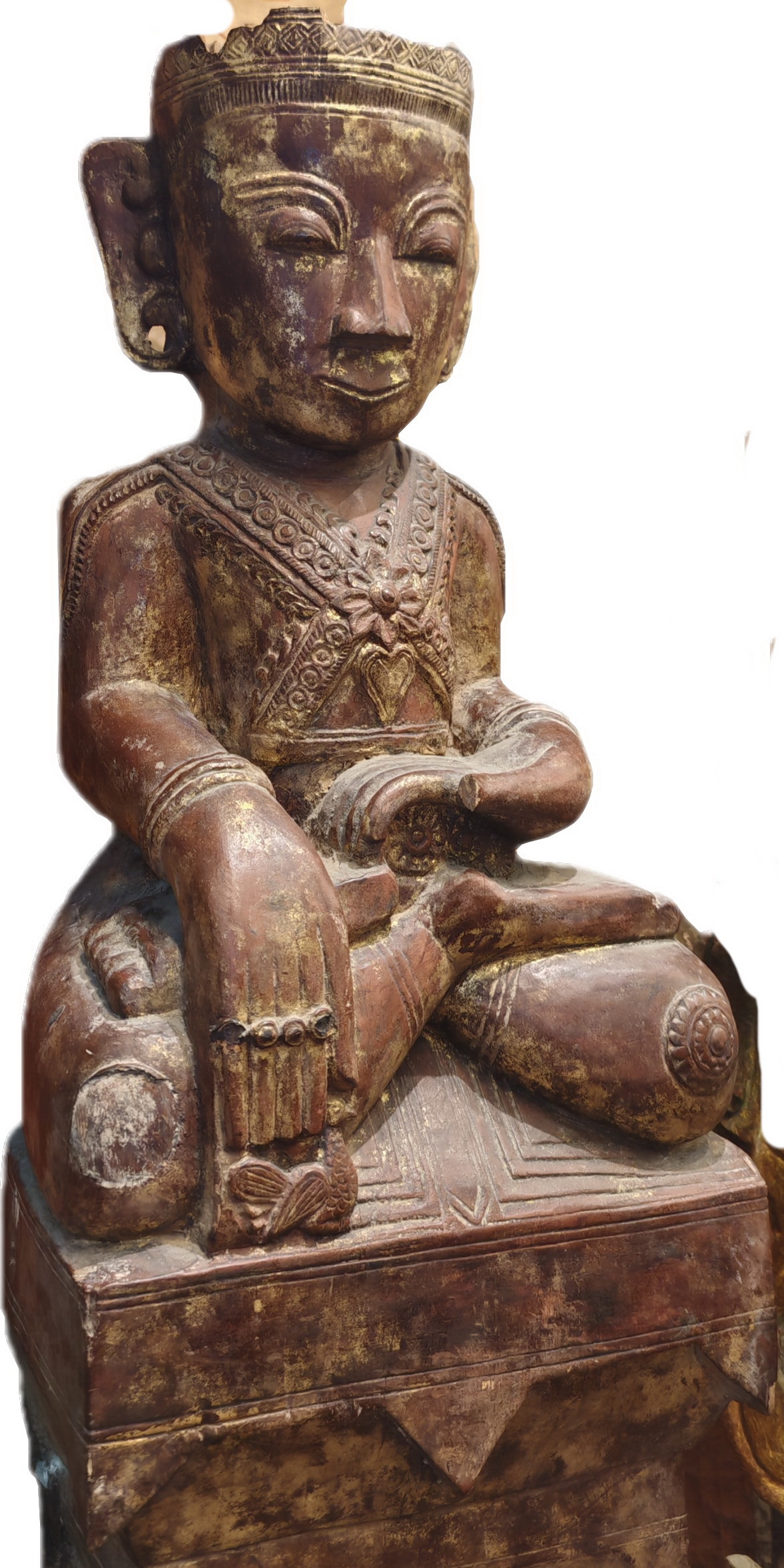 Shan Buddha on tall base